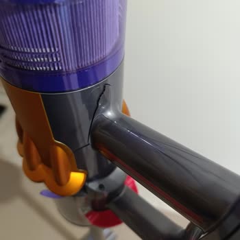 Dyson V12 Süpürgemin Performans Sorunları Ve Plastik Çatlak Garanti Kapsamında Reddedildi