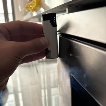 Köşeli Kapak Ve Sürekli Gıcırtı Şikayeti Siemens Bulaşık Makinesi Değişim Talebi