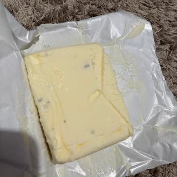 Bozulmuş Carrefour Tereyağı İçin İade Ve Yemeksepeti Müşteri Hizmetleri Şikayeti