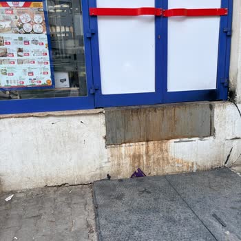 BİM Mağazası Tarafından Apartman Otoparkına Ve Ortak Alanlara Verilen Zarar Ve Gürültü
