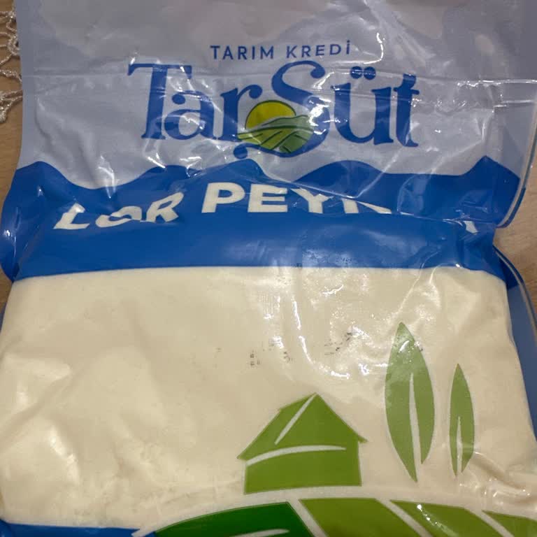 Silinmiş Tüketim Tarihli Lor Peyniri Satışı