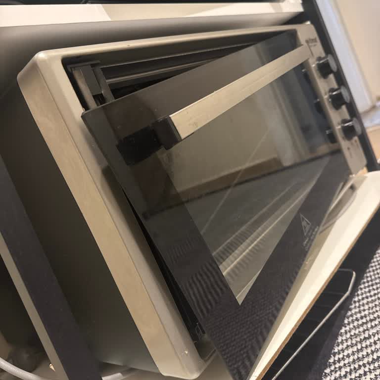 İtimat Best Cooker Fırının Ön Kapak Camı Yerinden Kalktı Onarım Veya Değişim Talebi