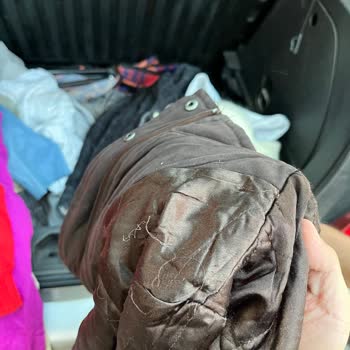 Shukvintage'dan Defolu Kıyafet Balyası Ve İade Reddi