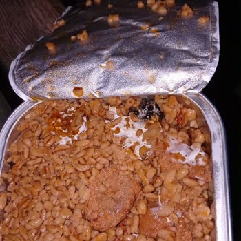 Migros Mezitli Şubesinde Tada Hindili Bulgur Pilavı Bozulmuş Ve Siyah Lekeler İçeriyor
