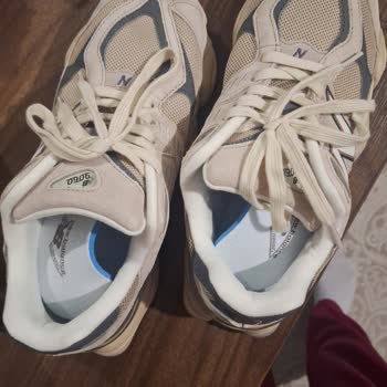 Sneakersonline.com'dan Sahte Ve Kusurlu New Balance Ayakkabı İadesi Ve Fatura Talebi