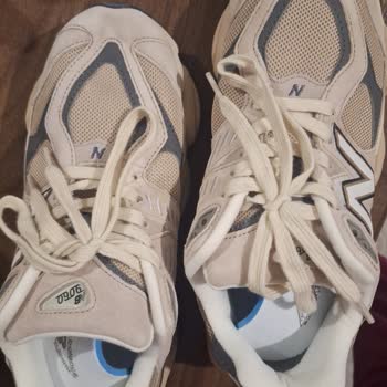 Sneakersonline.com'dan Sahte Ve Kusurlu New Balance Ayakkabı İadesi Ve Fatura Talebi