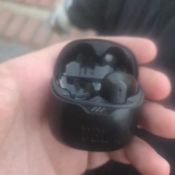 JBL Kulaklık Şarjı Çok Kısa Sürede Biter, Garanti Süresi Dışı Yardım Yok