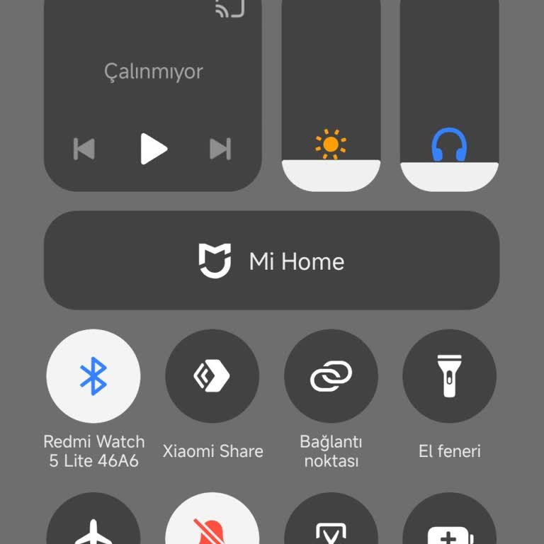 Xiaomi HyperOS 3 Güncellemesi Sonrası Kontrol Merkezinde Şeffaf Arka Plan Kaybı