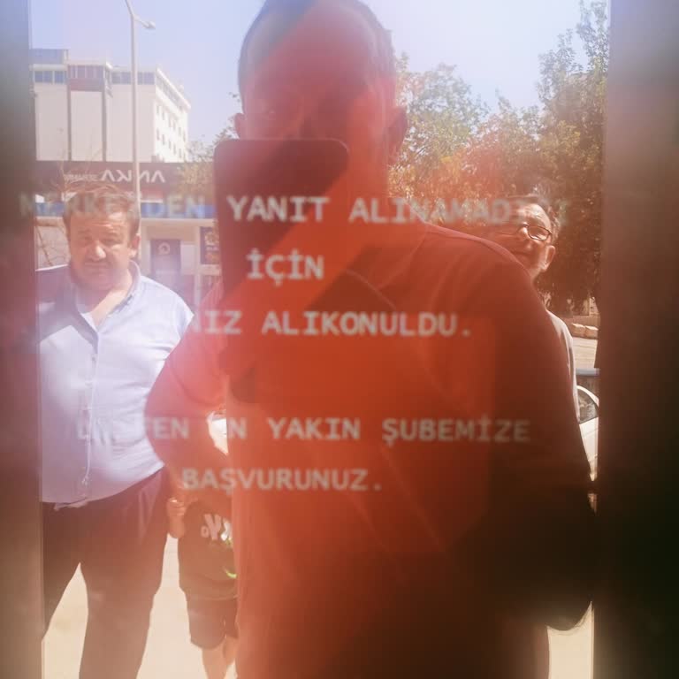 Vakıf Katılım Müşteri Hizmetlerine ATM'de Alıkonulan 3.200 TL'nin Hesaba Yatırılması İçin Acil Talep