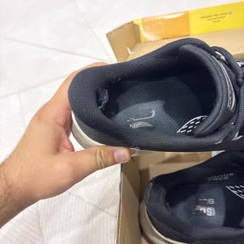 Skechers Arch Fit Ayakkabısının Topuk Astarı Kısa Sürede Yırtıldı, Garanti Değişim Talebi