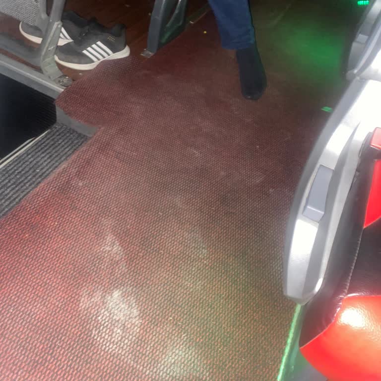 Ağrı Vip Araç İçi Kötü Koku Ve Aşırı Sıcaklık Şikayeti