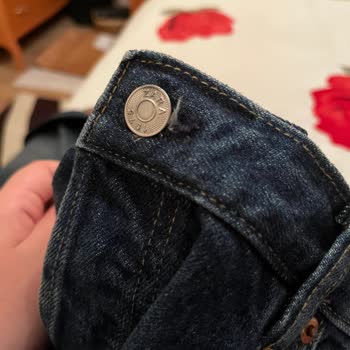 Zara Online Mağazasından Defolu Kot Pantolon Ve Açıklamasız İptal Edilen T-shirt Şikayeti