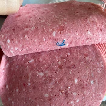 Namet Salamında Bulunan Mavi Lastik Parçası Sağlık Ve Hijyen Endişesi Yaratıyor