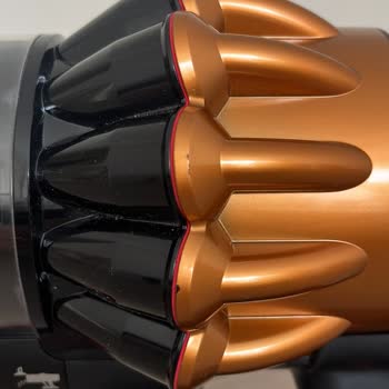 Dyson V16 Piston Animal Ürünün Boya Dökülmesi Ve Filtre Çatlağı Nedeniyle İade Talebi