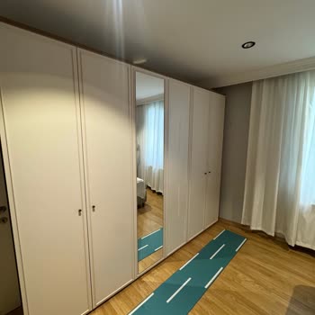 Enza Home Avcılar Şubesinde Düşen Gardırop Aynası Ve Yetersiz Servis