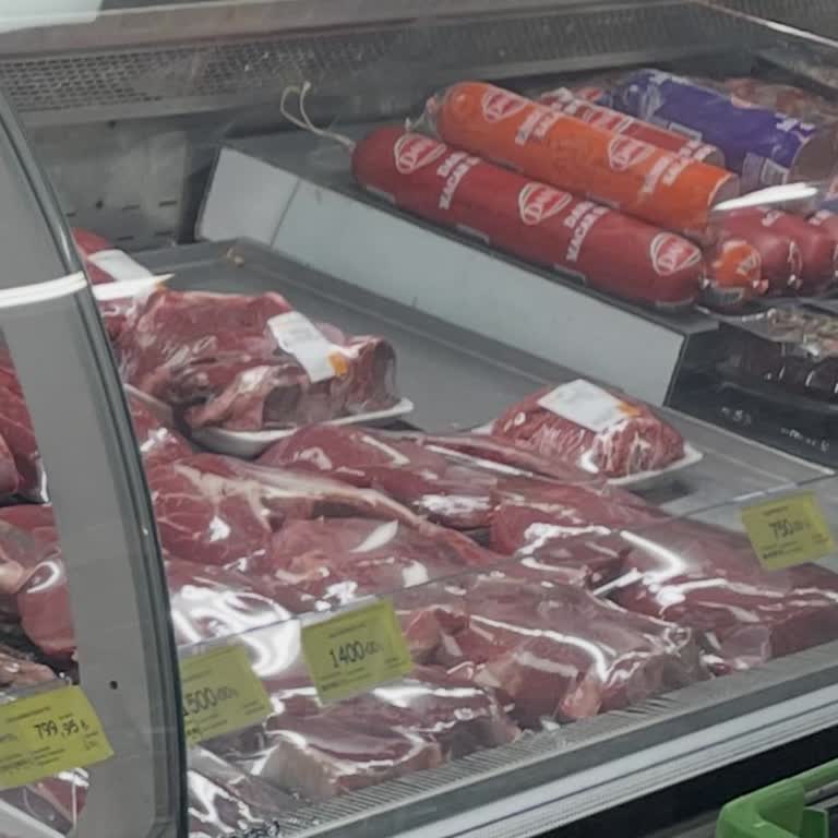 Biçen Market Avcılar Şubesinde Et Ve Süt Kurumu Fiyatlarına Aykırı Yüksek Et Fiyatları