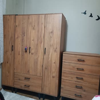 Eksik Ayna Ve Kapak Sorunu Dolabı Kullanılamaz Hale Getirdi