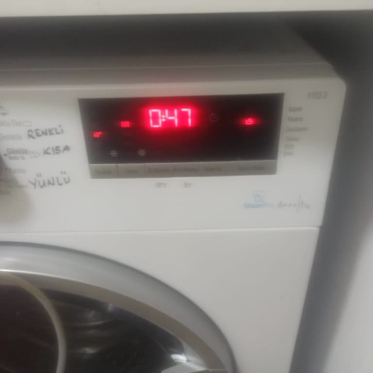 Arçelik Çamaşır Makinesinde Tekrarlanan Hatalı Servis Sonucu Yanık Hasar