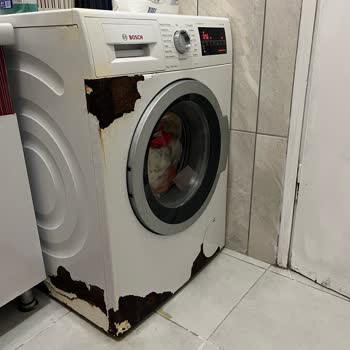 Bosch VarioPerfect Serie 6 Çamaşır Makinesinde Pas Ve Dökülme Sorunu Garanti Dışı