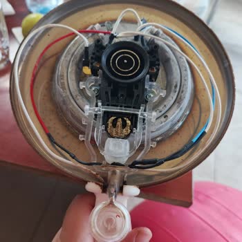 A101'den Aldığım Elektrikli Su Isıtıcısının Düğmesinden Çıkan Kıvılcımlar Güvenlik Riski Oluşturuyor
