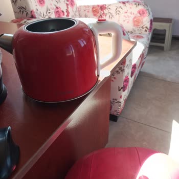 A101'den Aldığım Elektrikli Su Isıtıcısının Düğmesinden Çıkan Kıvılcımlar Güvenlik Riski Oluşturuyor