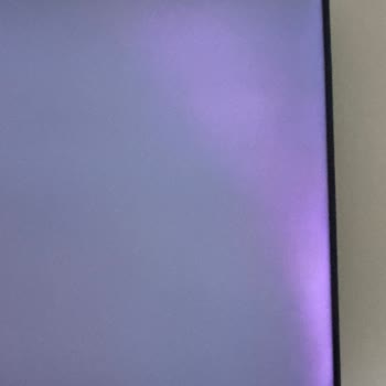 Toshiba TV Screen Light Bleeding Issue Worsens Despite Warranty