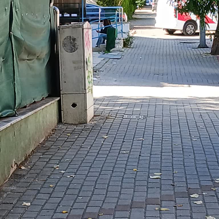 A101 Çamlık Şubesinde Çalışanların Sigara İçmesi, Yavaş Kasa Ve Fiş Kesilmemesi