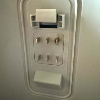 Dreame H14 Dual Islak Kuru Süpürge Şarj İstasyonunda Yanma Ve Servis Sorunu