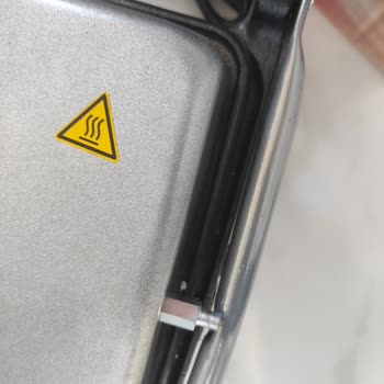 Acil Gerekli Tost Makinesi Gecikmeli Teslim Edildi Ve Kırık Geldi