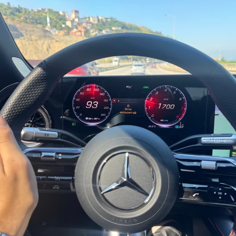 Mercedes-Benz CLA 220 Park Lambası Arızası Ve Saygısız Servis Davranışı