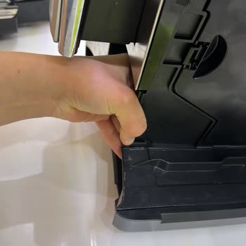 Media Markt Mağaza Müdürünün Saygısız Tutumu Ve Kahve Makinesinin Hasarlı Dönüşü