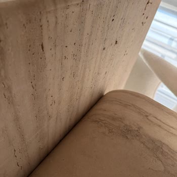 Teslim Edilmeyen Dolap Kapağı, Kalitesiz Mobilyalar Ve Saygısız İletişim Nedeniyle Mağduriyet