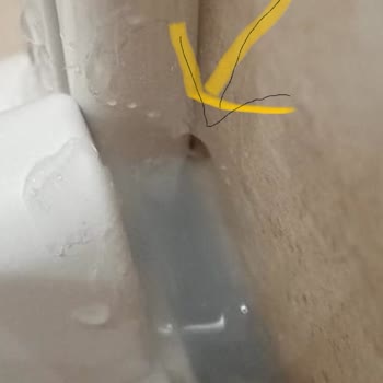 Hatali Montaj Ve Tasarım Nedeniyle Su Kaçıran Duşakabin İçin İade Ve Yeniden Kurulum Talebi