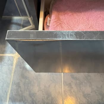 Vitra Banyo Dolabında Üretim Kaynaklı Kabarmalar Ve Servis Açıklamasına Yanıt Bekleniyor
