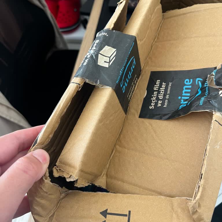 Amazon Ve Cargo X'den Gizlilik İhlali Ve Özensiz Teslimat Şikayeti