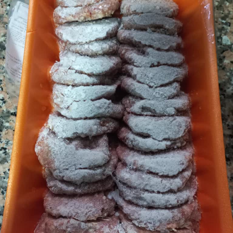 Köfteci Yusuf Şubesinden Sağlığı Tehlikeye Atan Bozuk Gıdalar Ve Cevapsız Şikayet