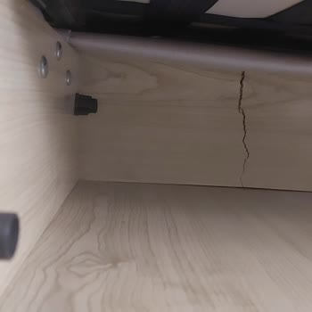 Söz Verilen 45 Gün İçinde Gelmeyen Kanepe Ve Çatlak Teslimat Şikayeti