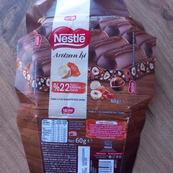 Nestle Artizan Çikolatasının Bozulmuş Rengi Ve Kokusuyla Sağlık Riski