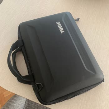 Thule Çanta Nedeniyle Macbook Pro’da Oluşan İz Ve Gölgelenme İçin Sorumluluk Talebi