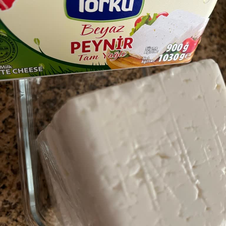 Torku Tam Yağlı Beyaz Peynirin Doku Ve Lezzetinde Bozulma