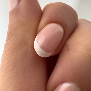 Malika Nail Beauty'de French İşleminin Erken Bozulması Ve Ücret İadesi Talebi