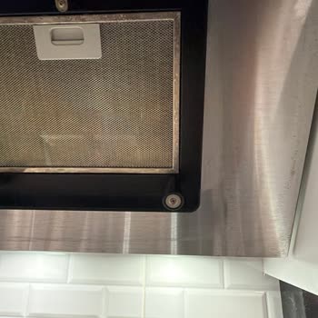 Bosch DWK68AK80T/02 Range Hood Corrosion Problem