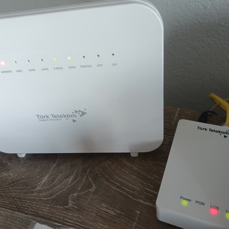 Türk Telekom Altyapı Kesintisi Nedeniyle Foça’da İnternet Yokluğu Ve Belirsiz Onarım Tarihi