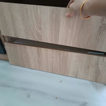 Vivense'den Gelen Diamond Gardırop Açıklamalara Uymuyor Ve Ek Ücret Talebi