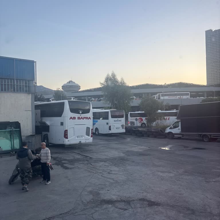 Buzlu Otobüsünde Klimanın Tamiri İçin Bir Saat Bekletilmesi Ve Tekrarlanan Bakım İhmali