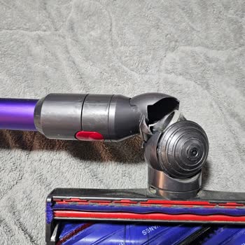 Dyson V6 Başlık Bağlantısındaki Kırık Parça Nedeniyle Ücretsiz Değişim İsteği