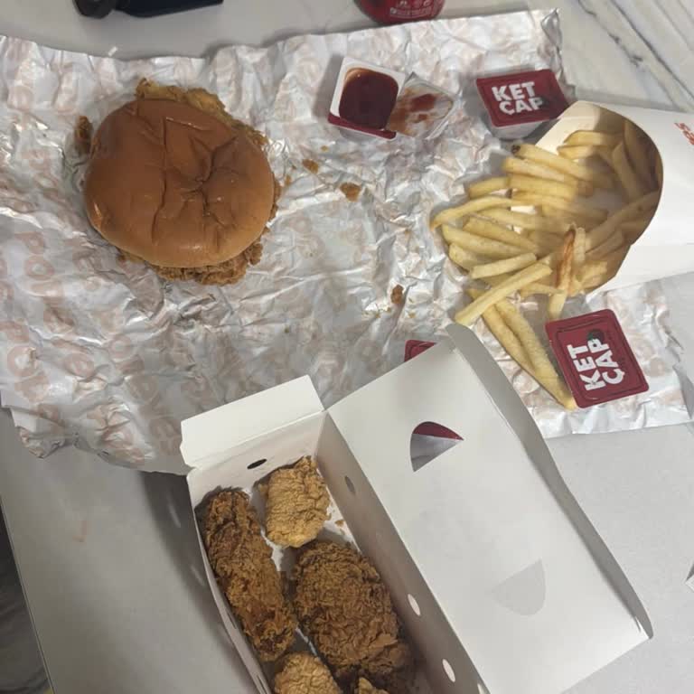 Popeyes Salihli Şubesinde Sürekli Eksik Kova Patates Sorunu