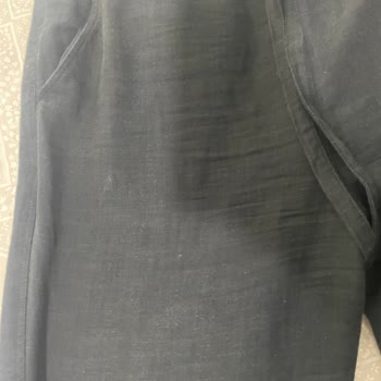 Oxxo Ankara Ankamall Mağazasından Alınan Siyah Pantolonun Renk Aktığı Ve Diz Yapması