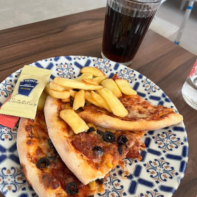 Domino’s Manavkuyu Şubesinde Boş Pizza Ve Yetersiz Kızartma Şikayeti