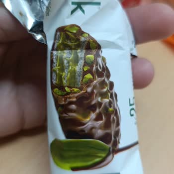 Ambalaj Yanıltması: Nestle Damak Fıstıklı Gofretti Fıstık Yoğunluğu Düşük